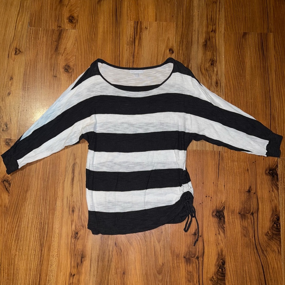 New York and Company size S top